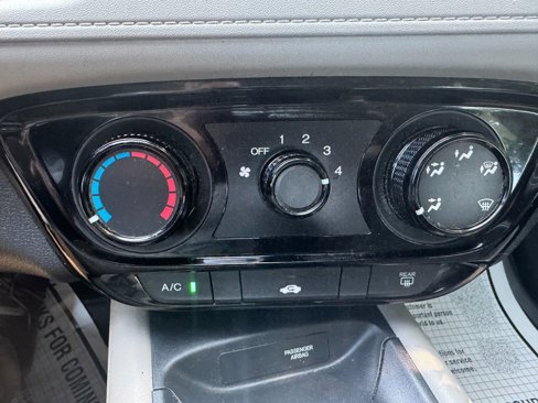 Used 2017 Honda HR-V LX image 28