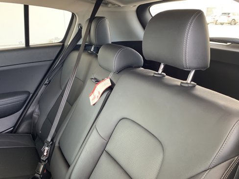 Used 2020 Kia Sportage EX image 13