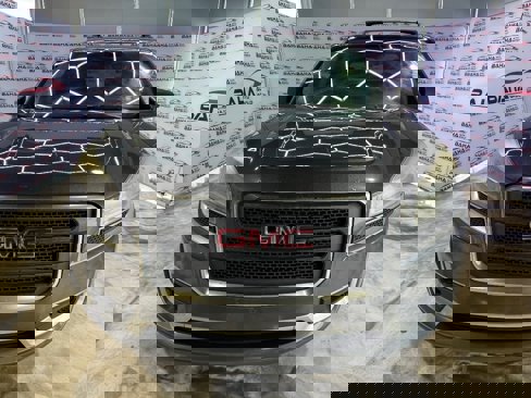 Used 2014 GMC Acadia SLE image 4