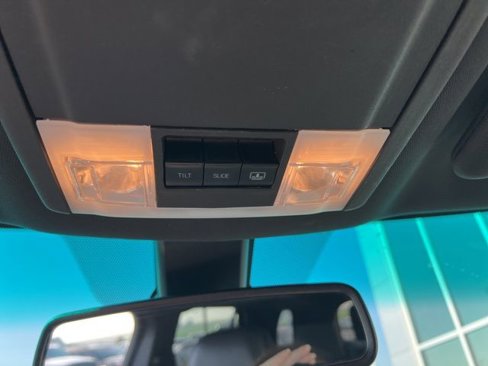 Used 2015 Ford Explorer Limited w/ Equipment Group 302A image 9