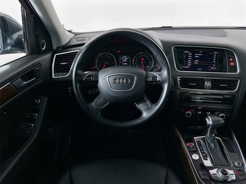 Used 2017 Audi Q5 2.0T Premium Plus w/ Technology Package image 23