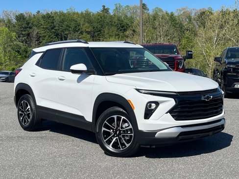 New 2025 Chevrolet TrailBlazer LT w/ LPO, Blackout Package image 13
