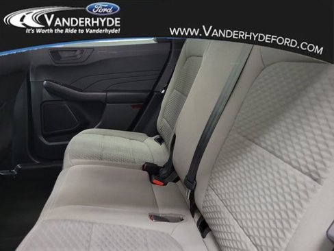Used 2022 Ford Escape SE image 11