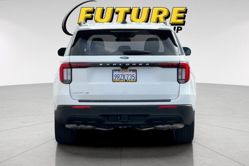 Certified 2025 Ford Explorer Active image 4