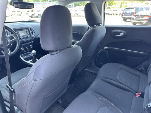 Used 2018 Jeep Compass Sport image 19