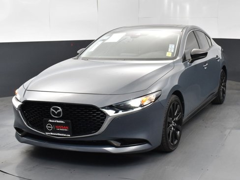 Used 2022 MAZDA MAZDA3 s image 3
