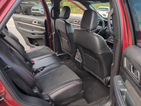 Used 2019 Ford Explorer XLT w/ Equipment Group 202A image 14