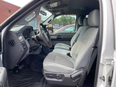 Used 2011 Ford F250 XLT w/ XLT Interior Pkg image 14