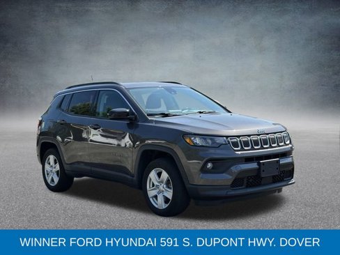Used 2022 Jeep Compass Latitude w/ Sun and Sound Group image 4