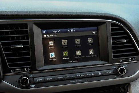 Used 2017 Hyundai Elantra Limited image 27