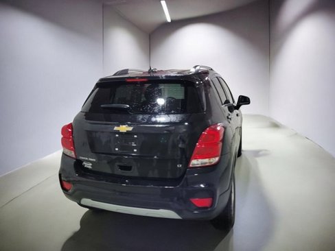 Used 2020 Chevrolet Trax LT w/ Driver Confidence Package image 18