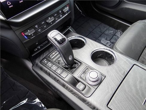 New 2022 Maserati Ghibli Modena image 11