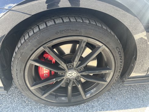 Used 2021 Volkswagen GTI SE image 9