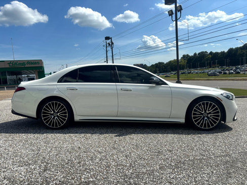 Used 2022 Mercedes-Benz S 580 4MATIC Sedan w/ AMG Line Package image 8