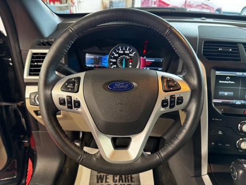 Used 2015 Ford Explorer XLT w/ Equipment Group 202A image 19