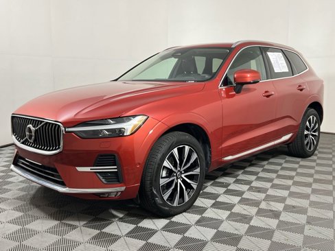 Certified 2023 Volvo XC60 B5 Plus w/ Climate Package image 6