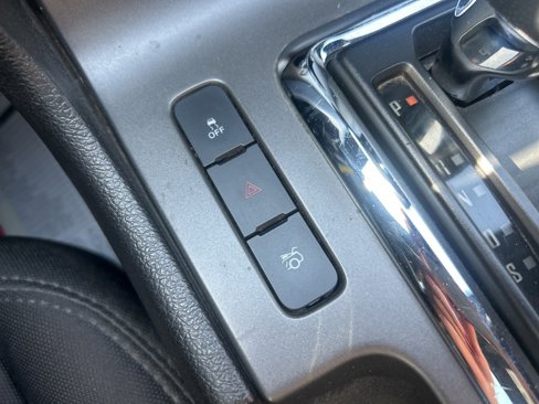Used 2013 Ford Mustang Convertible image 23