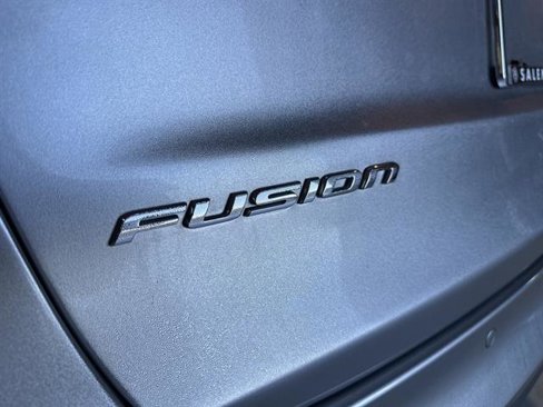 Used 2020 Ford Fusion Titanium image 10