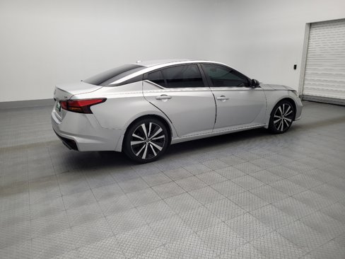 Used 2019 Nissan Altima 2.5 SR w/ SR Premium Package image 10