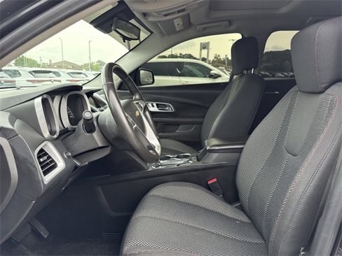 Used 2015 Chevrolet Equinox LT w/ Driver Convenience Package image 11