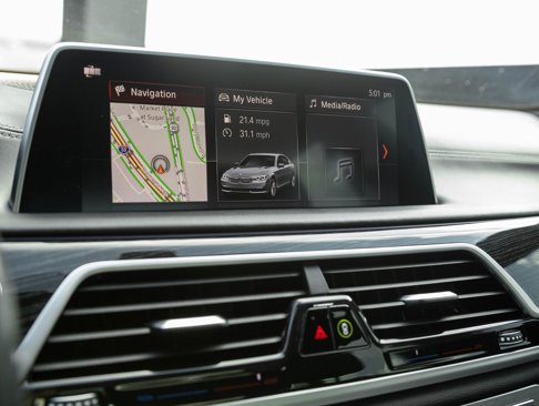 Used 2019 BMW 740i w/ Executive Package image 24