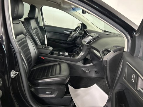 Used 2020 Ford Edge SEL w/ Convenience Package image 30