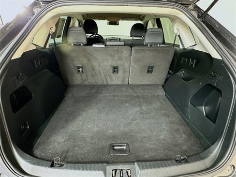 Used 2019 Ford Edge SE image 26