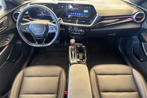 Used 2025 Chevrolet Trax RS w/ Driver Confidence Package image 15