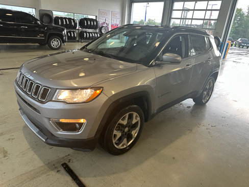 Used 2020 Jeep Compass Limited image 1