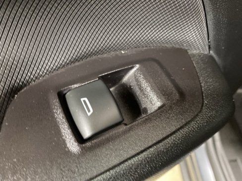 Used 2022 Chevrolet Equinox RS image 31