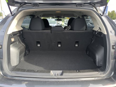 Certified 2023 Subaru Crosstrek 2.0i image 9