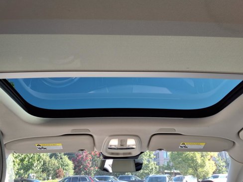 Certified 2023 Volvo XC60 B5 Plus w/ Protection Package Premier image 15