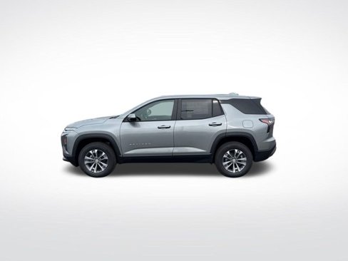 New 2026 Chevrolet Equinox LT w/ Convenience Package II image 2