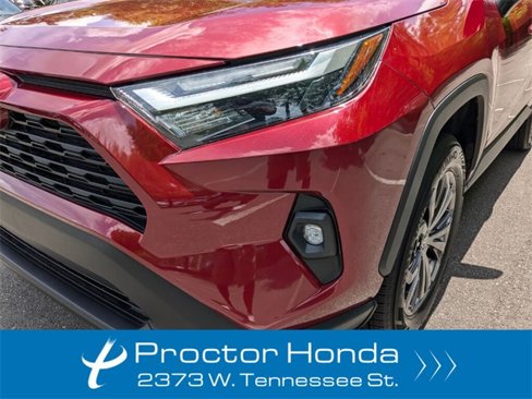 Used 2022 Toyota RAV4 XLE Premium image 5