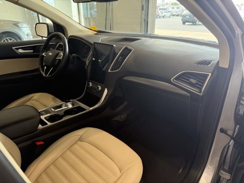 Used 2024 Ford Edge SEL image 16