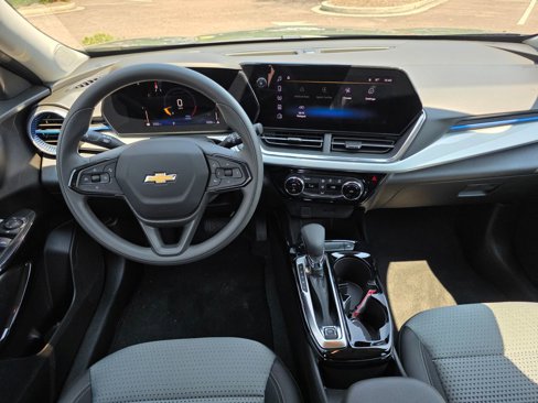 Certified 2025 Chevrolet Trax LT image 25