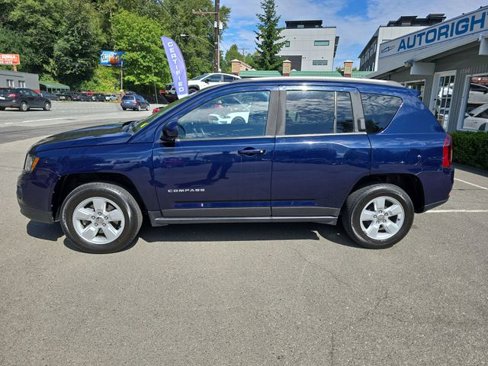 Used 2016 Jeep Compass Latitude image 3