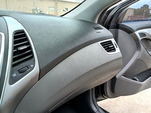 Used 2014 Hyundai Elantra Sport image 30