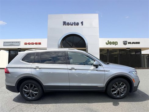 Used 2022 Volkswagen Tiguan SE image 7