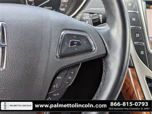 Used 2018 Lincoln MKX Reserve image 23