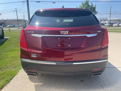 Used 2018 Cadillac XT5 Luxury image 12