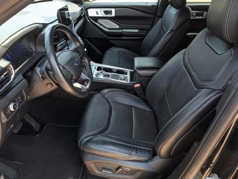 Used 2020 Ford Explorer ST w/ Premium Technology Package image 10