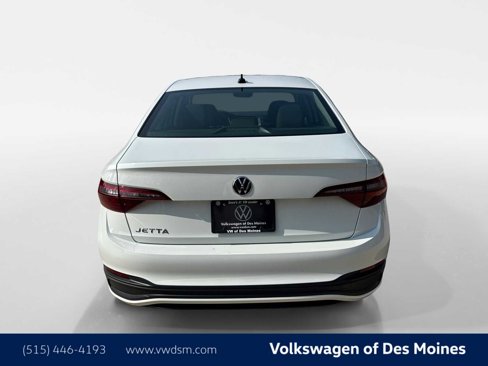 Used 2024 Volkswagen Jetta S image 5