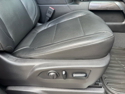 Used 2019 Chevrolet Silverado 1500 LTZ w/ LTZ Plus Package image 18