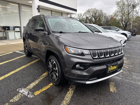 Used 2022 Jeep Compass Limited image 3