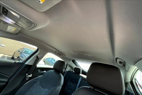 Used 2018 Chevrolet Volt LT image 12