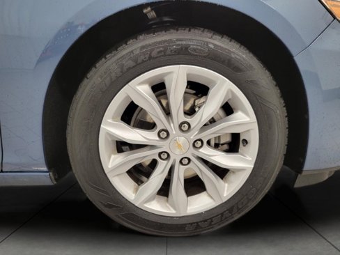 Used 2024 Chevrolet Malibu LT image 3