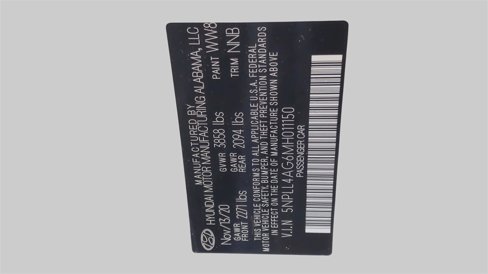 Used 2021 Hyundai Elantra SE image 17