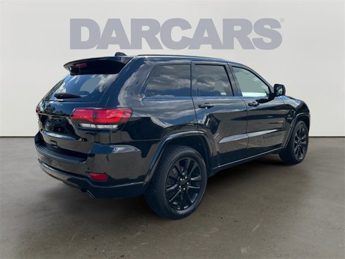 Used 2020 Jeep Grand Cherokee Altitude image 7