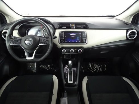 Used 2020 Nissan Versa SV image 18